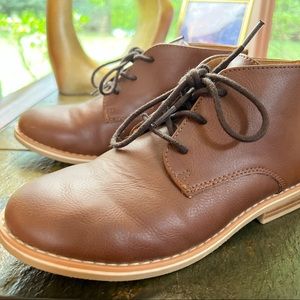 Size 4 (youth) brown lace up boots